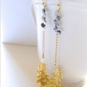 𝅺custom made long dangle gold feather earrings